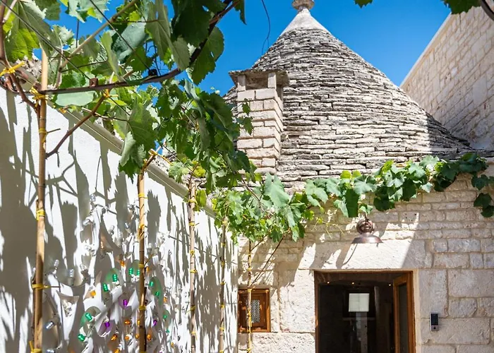 Dimore Piazza Roma Trulli & Maison d'hôtes 3*
